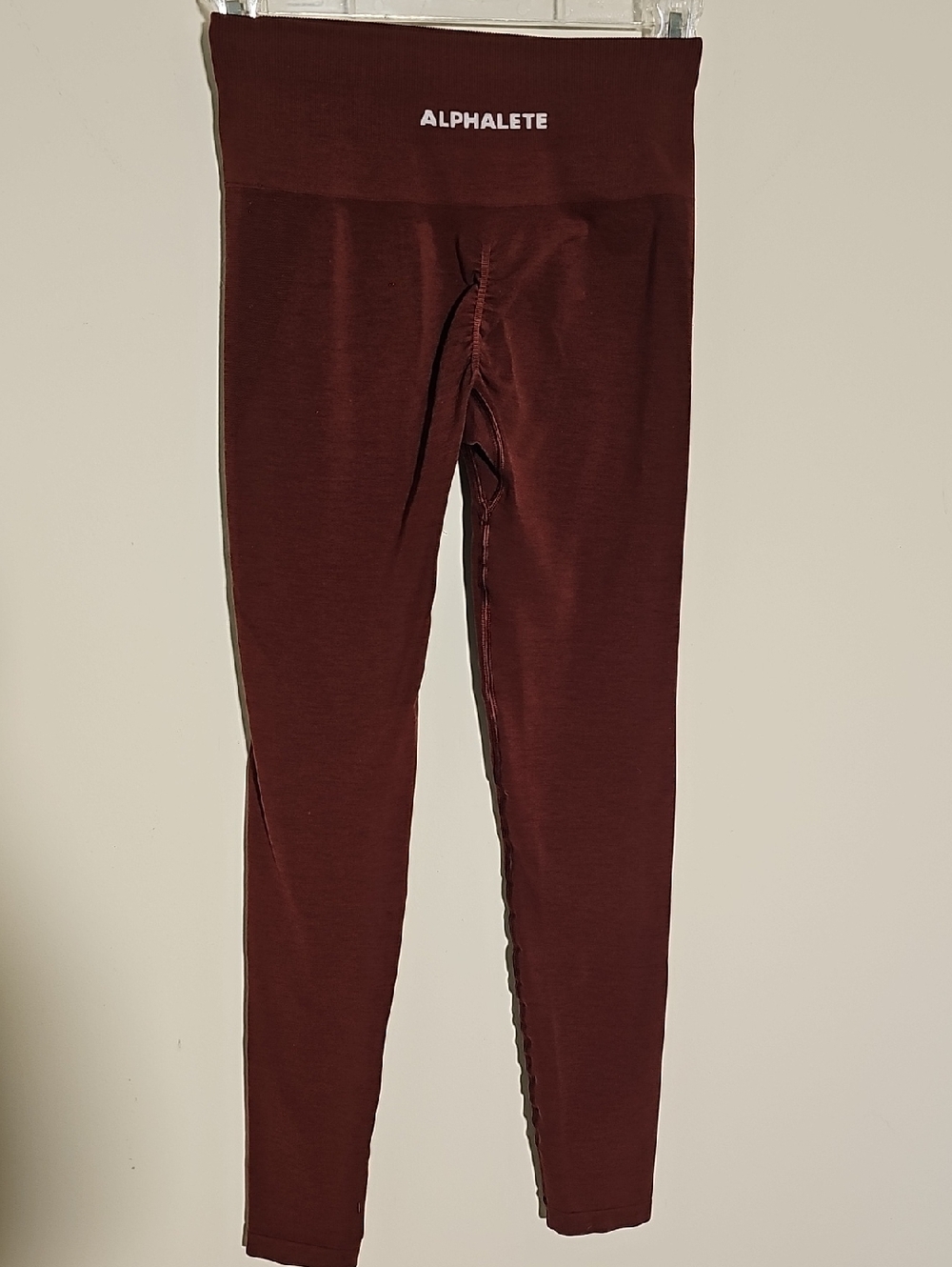 Alphalete Surface Seamless Leggings Womens Size S Burgundy Scrunch Gym Workout